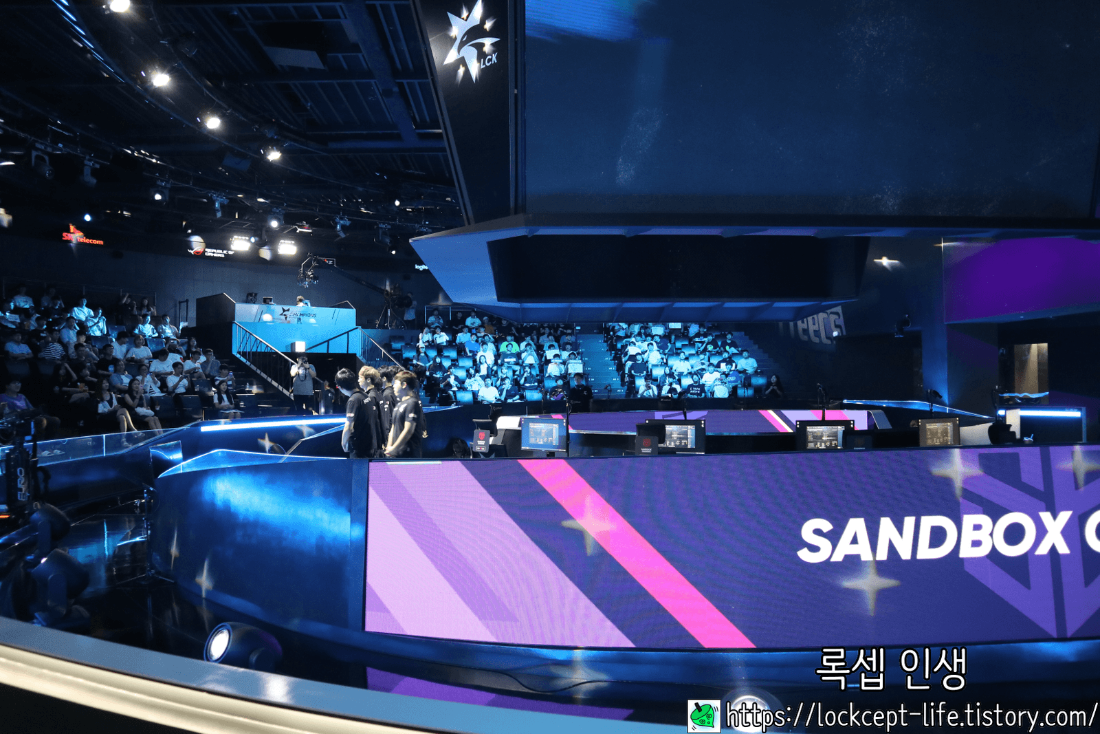BNK FEARX 공개 라이선스 이미지
